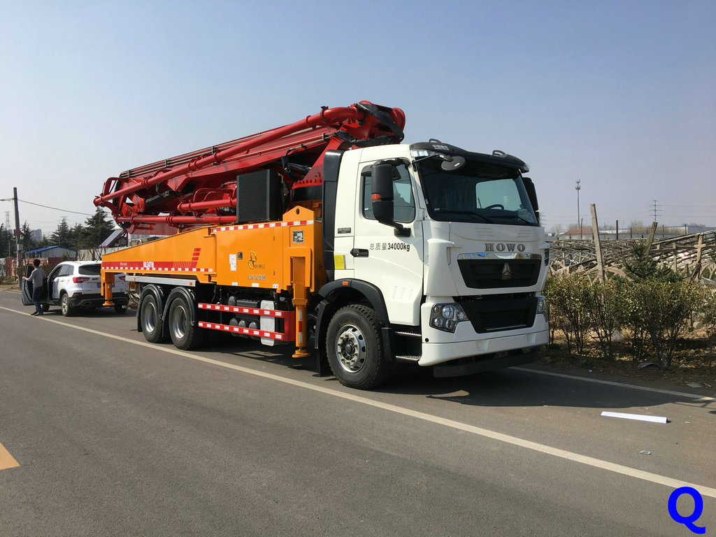 小型泵車 混凝土泵車 天泵 小型混凝土泵車