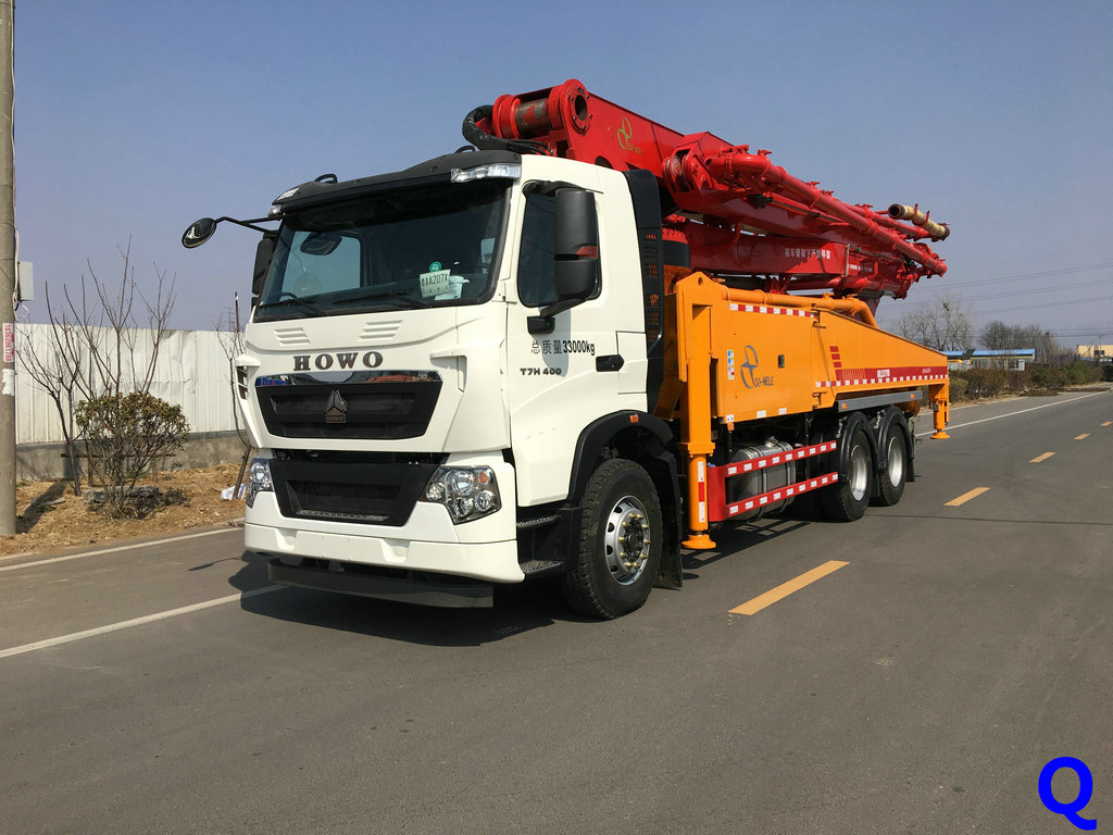 小型混凝土泵車。天泵，混凝土泵車，小型泵車