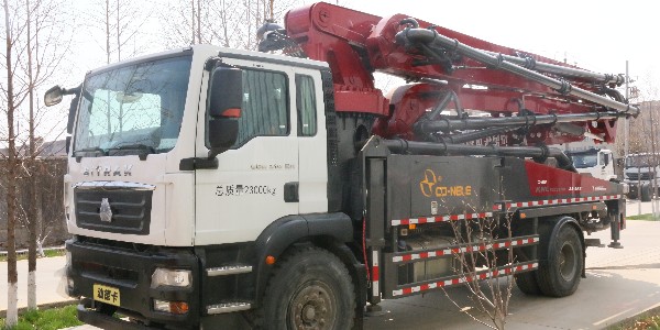 泵車施工也有一定的局限性，主要表現(xiàn)在以下幾方面